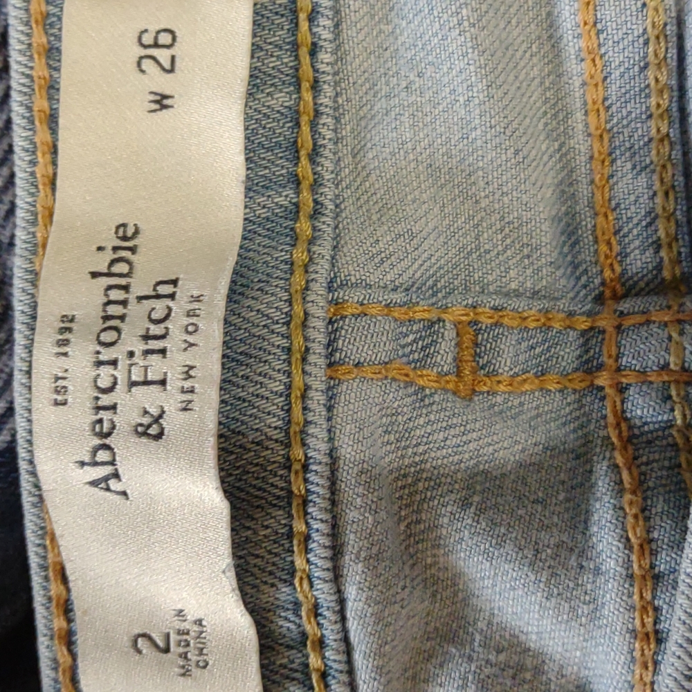 Abercrombie and Fitch shorts - Picture 5 of 6